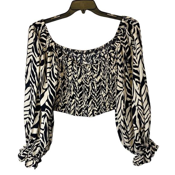ELOQUII Element Smocked Top Plus Sz 18/20 Animal Print Crop Balloon Sleeve - Picture 2 of 11